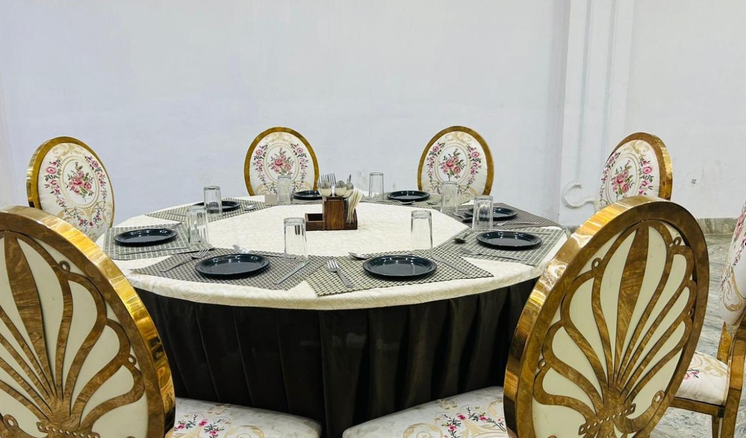 Hotel Vijayvargiya Dhani Биканер Экстерьер фото